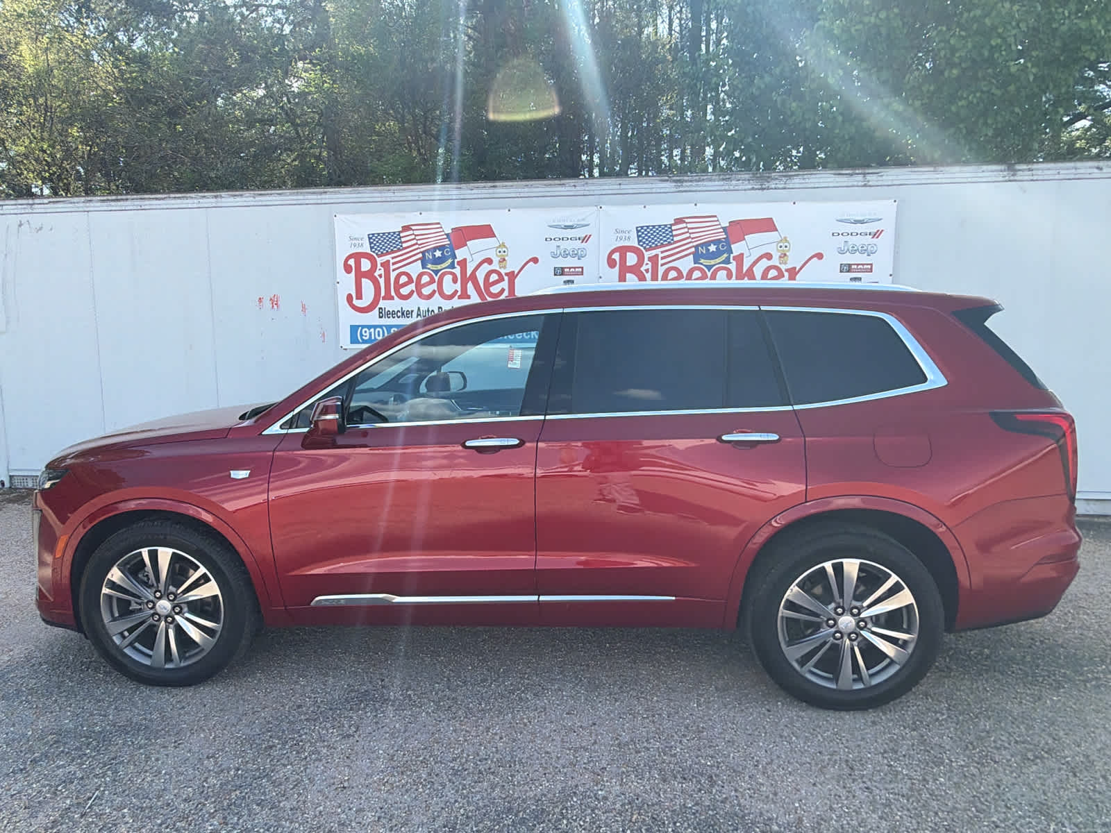 View vehicle photo 6