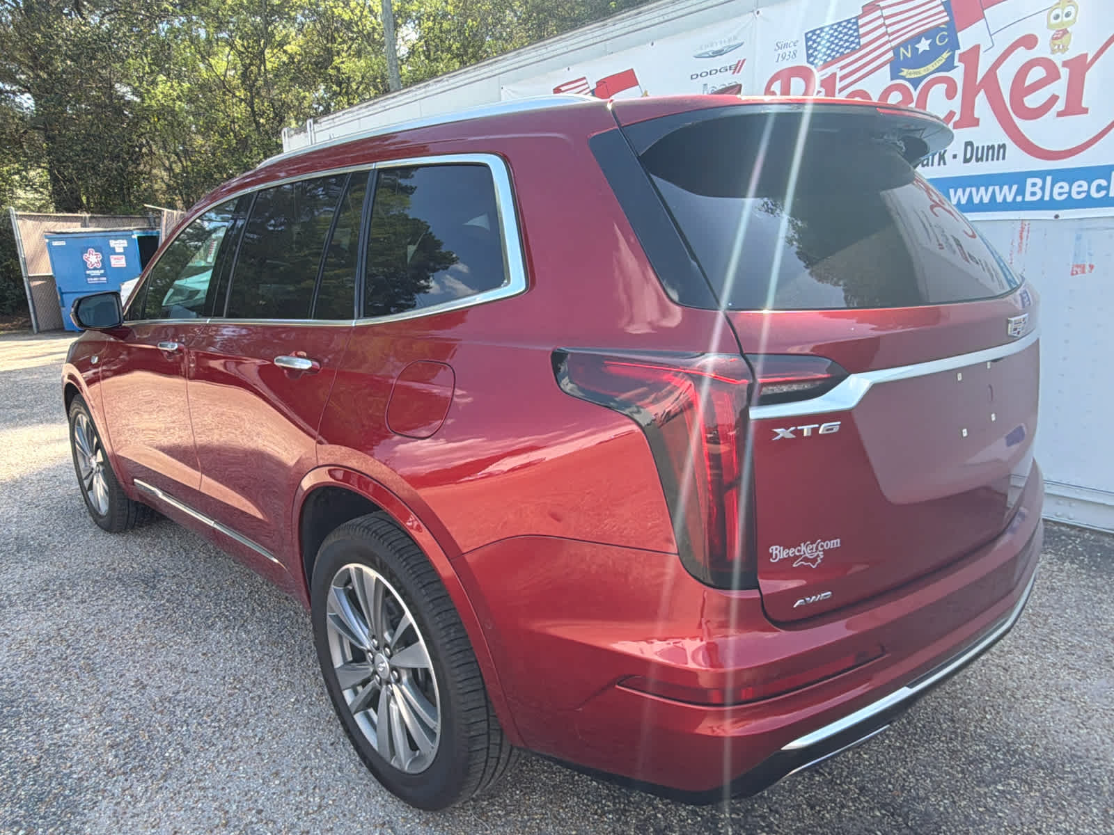 View vehicle photo 7