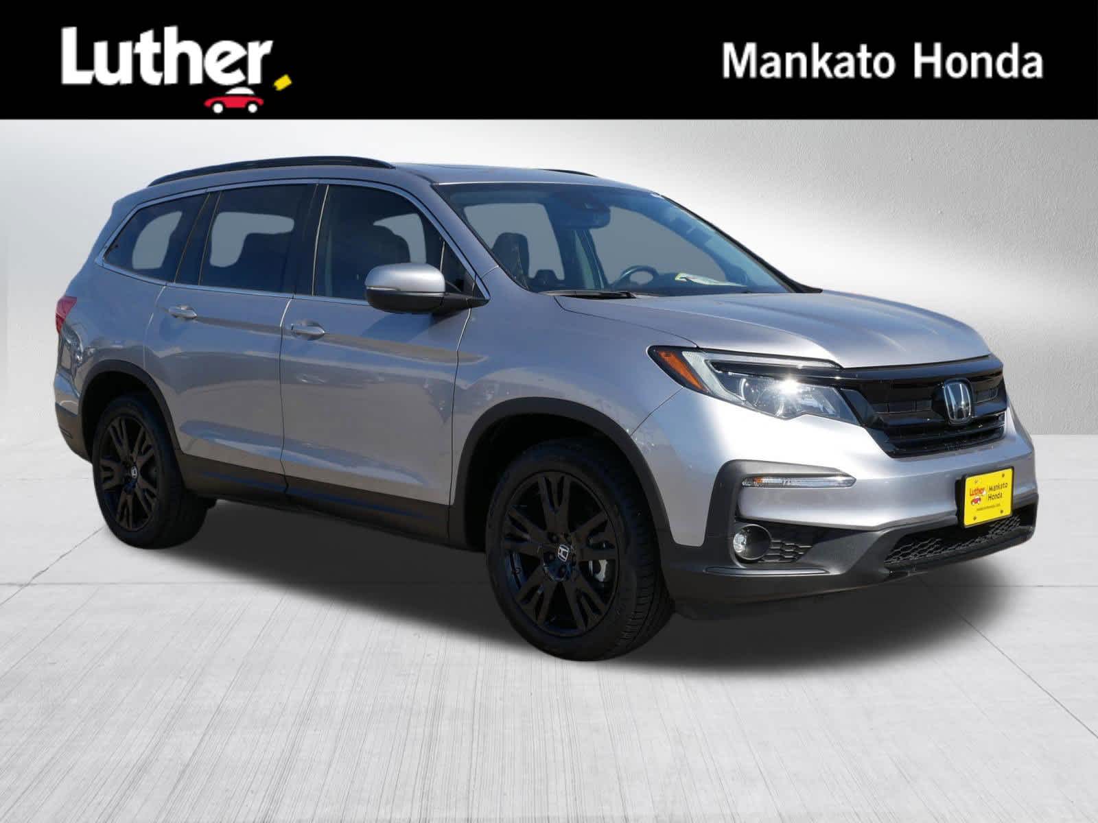 Lunar Silver Metallic 2022 Honda Pilot SE AWD SUV / Crossover All-Wheel Drive 9-Speed Automatic