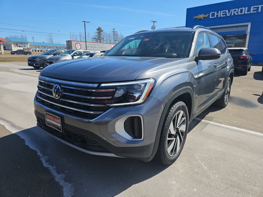 Gray 2025 Volkswagen Atlas SE 4Motion with Technology SUV / Crossover All-Wheel Drive 8-Speed Automatic