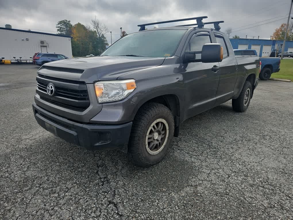 Magnetic Gray Metallic 2014 Toyota Tundra Pickup Truck Four-Wheel Drive 6-Speed Automatic