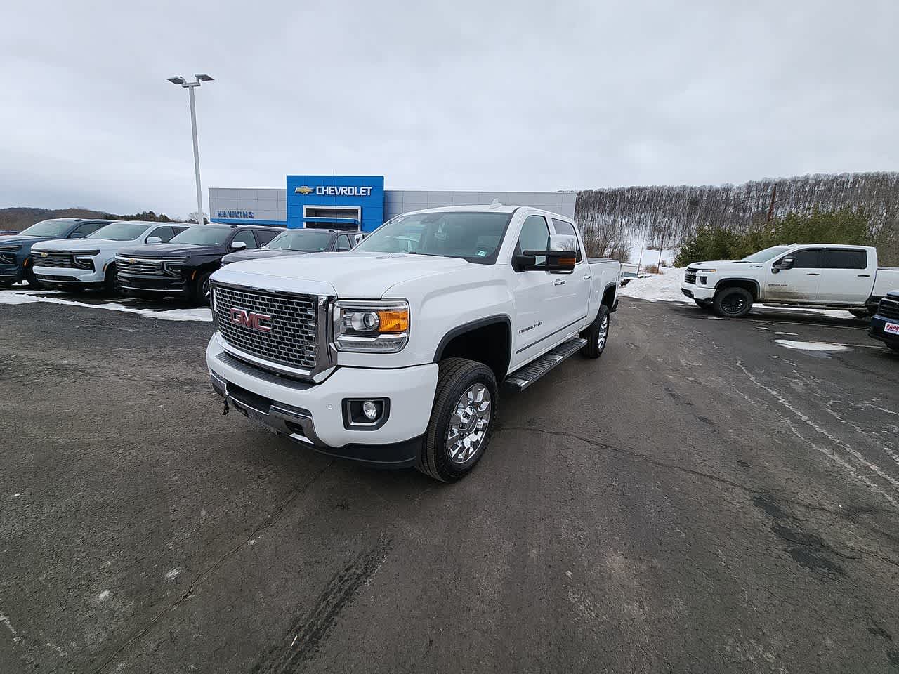 2015 GMC Sierra 2500HD Denali Crew Cab SB 4WD