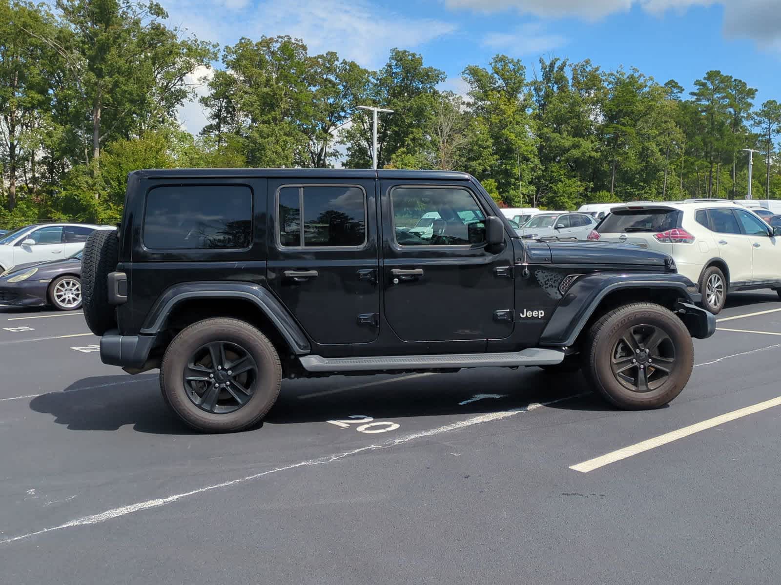 2021 Jeep Wrangler Unlimited Sahara Altitude 10