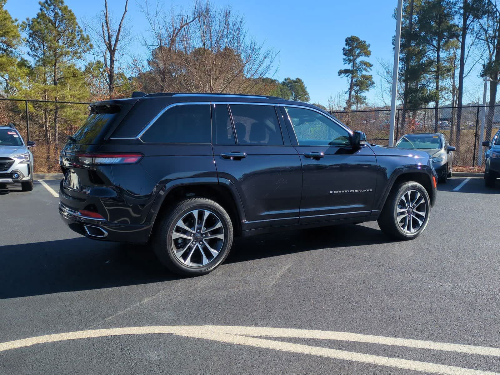 2024 Jeep Grand Cherokee Overland 8