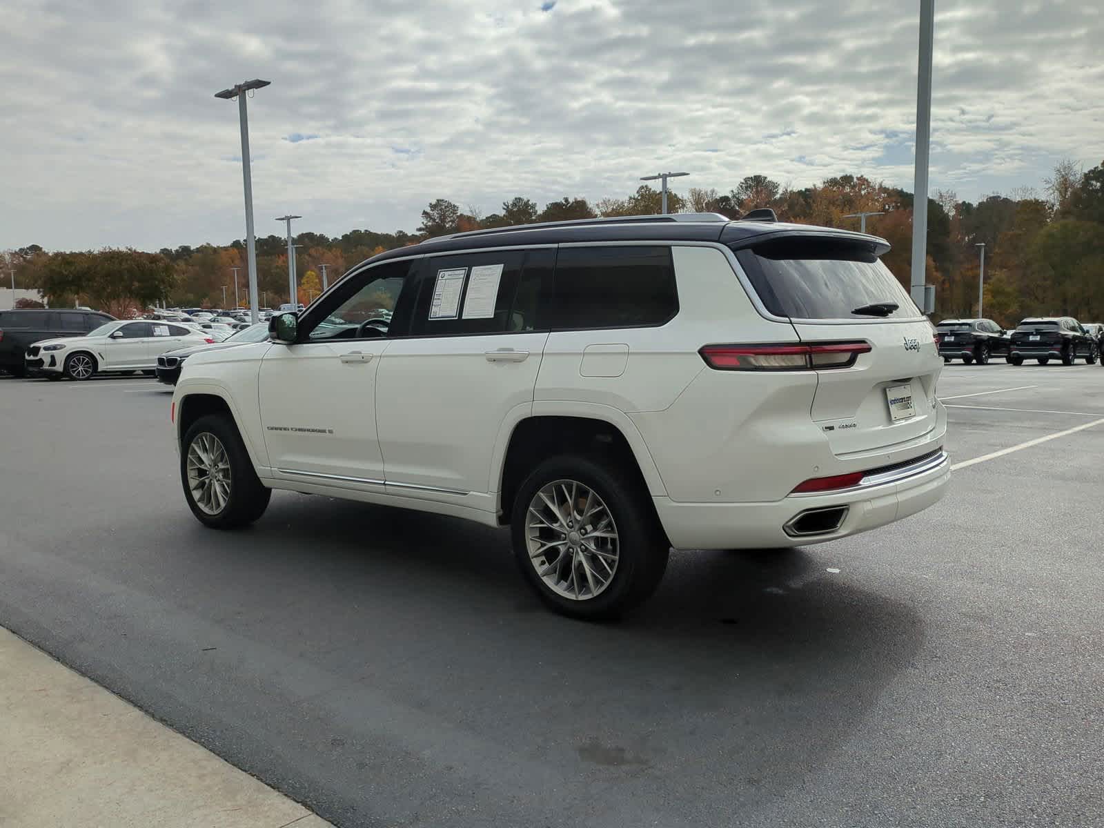 2023 Jeep Grand Cherokee L Summit 8