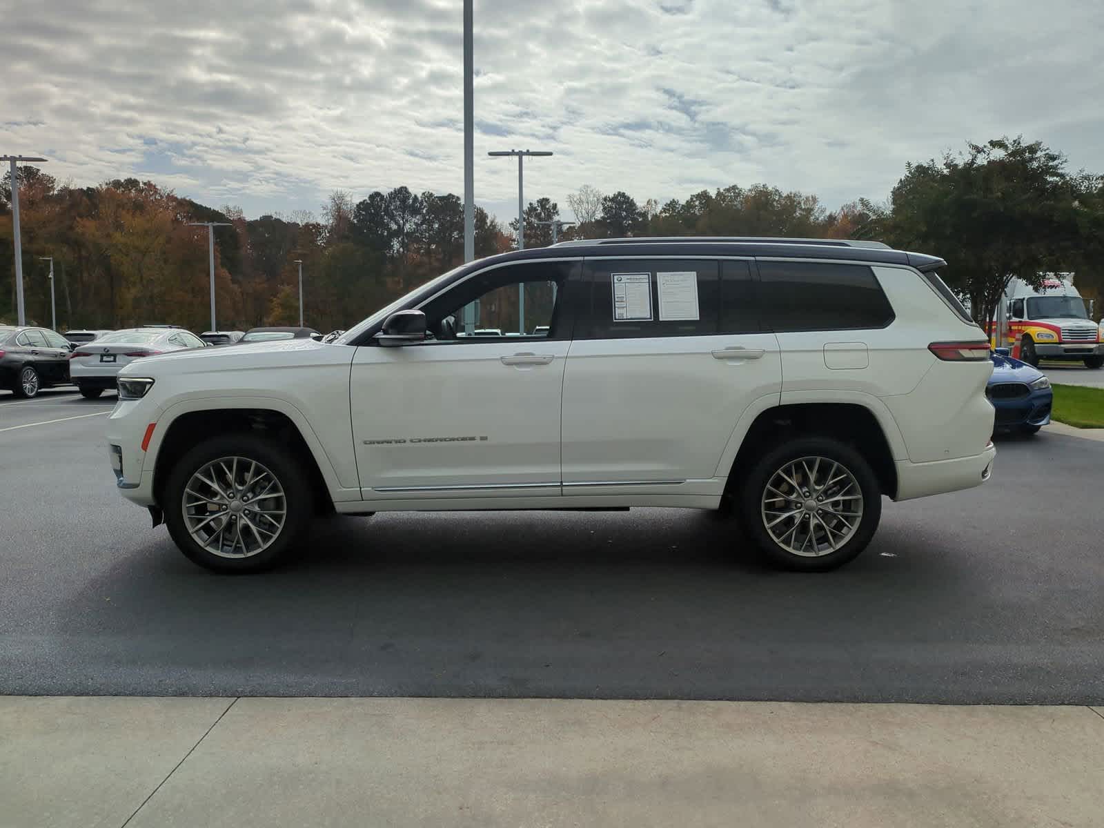 2023 Jeep Grand Cherokee L Summit 7