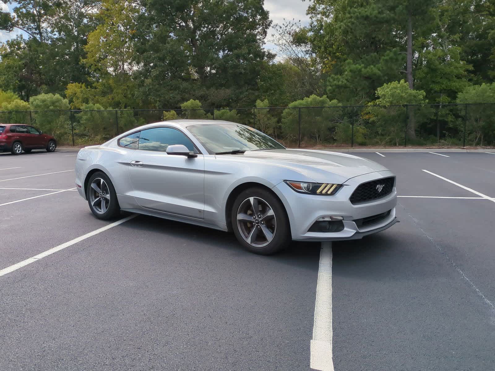 2015 Ford Mustang V6 2