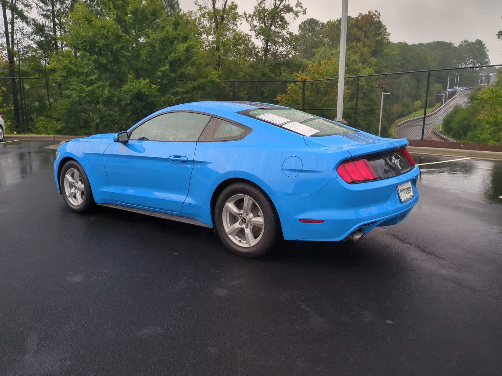 2017 Ford Mustang V6 8