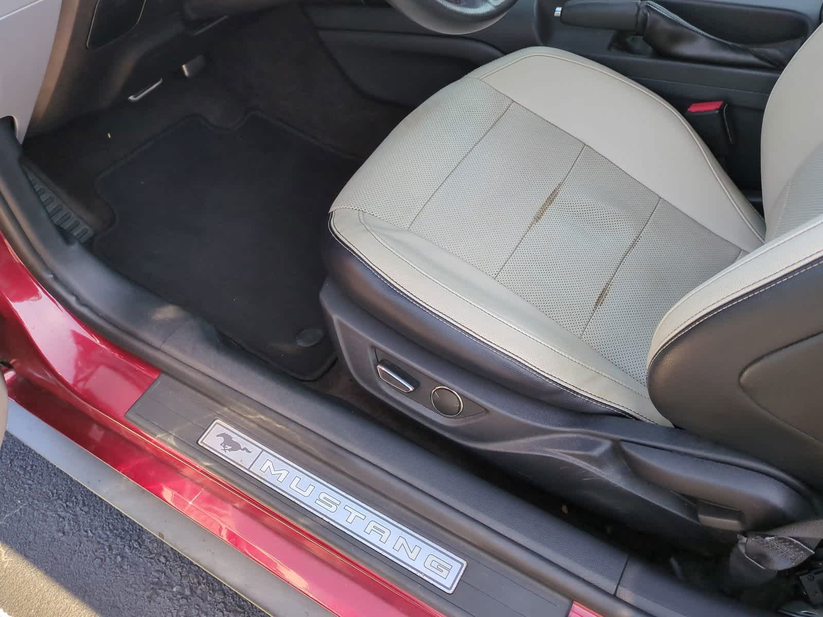 2015 Ford Mustang GT Premium 17