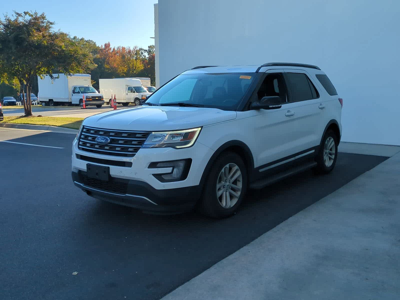 2017 Ford Explorer XLT 4