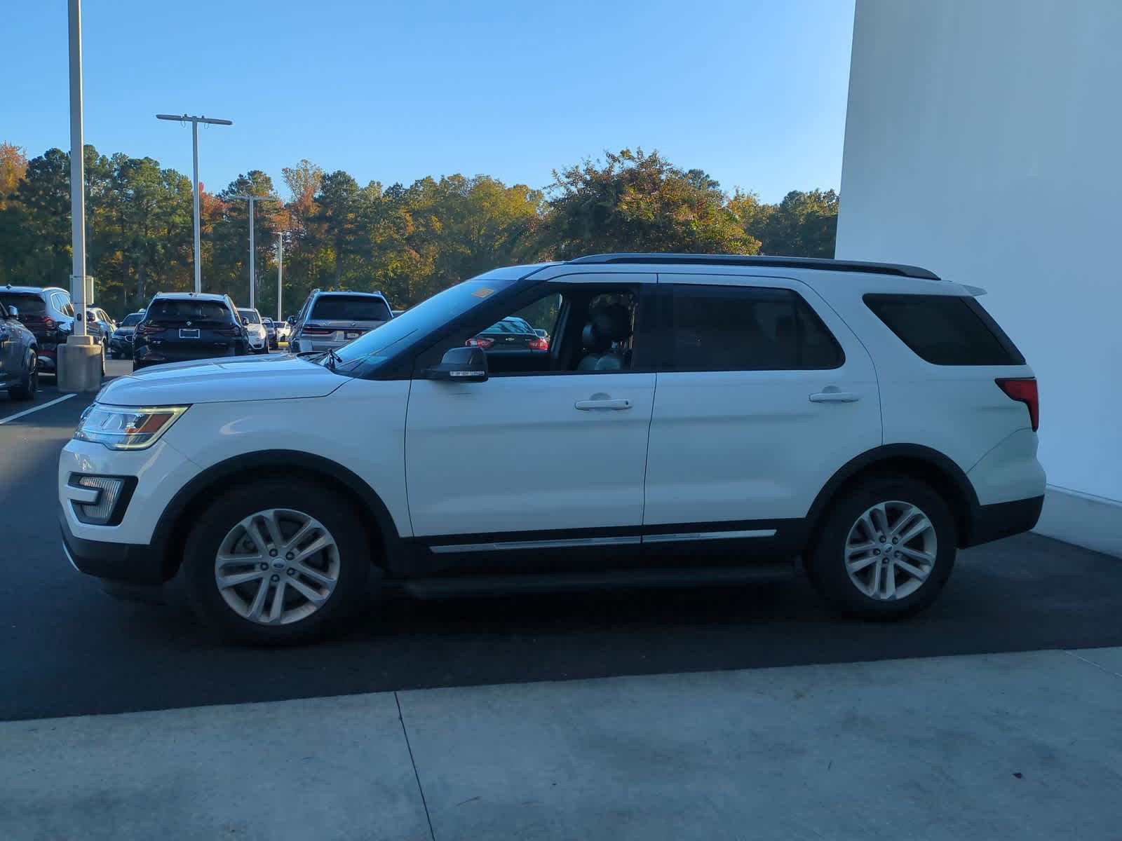 2017 Ford Explorer XLT 7