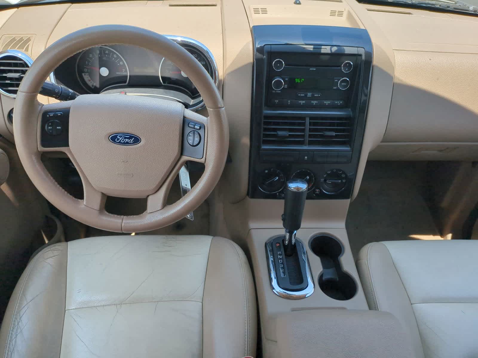 2008 Ford Explorer XLT 28