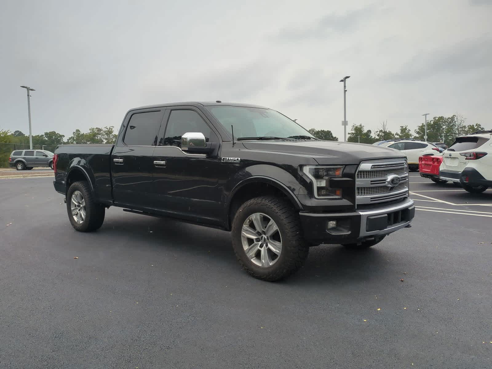 2015 Ford F-150 Platinum 4WD SuperCrew 157 2