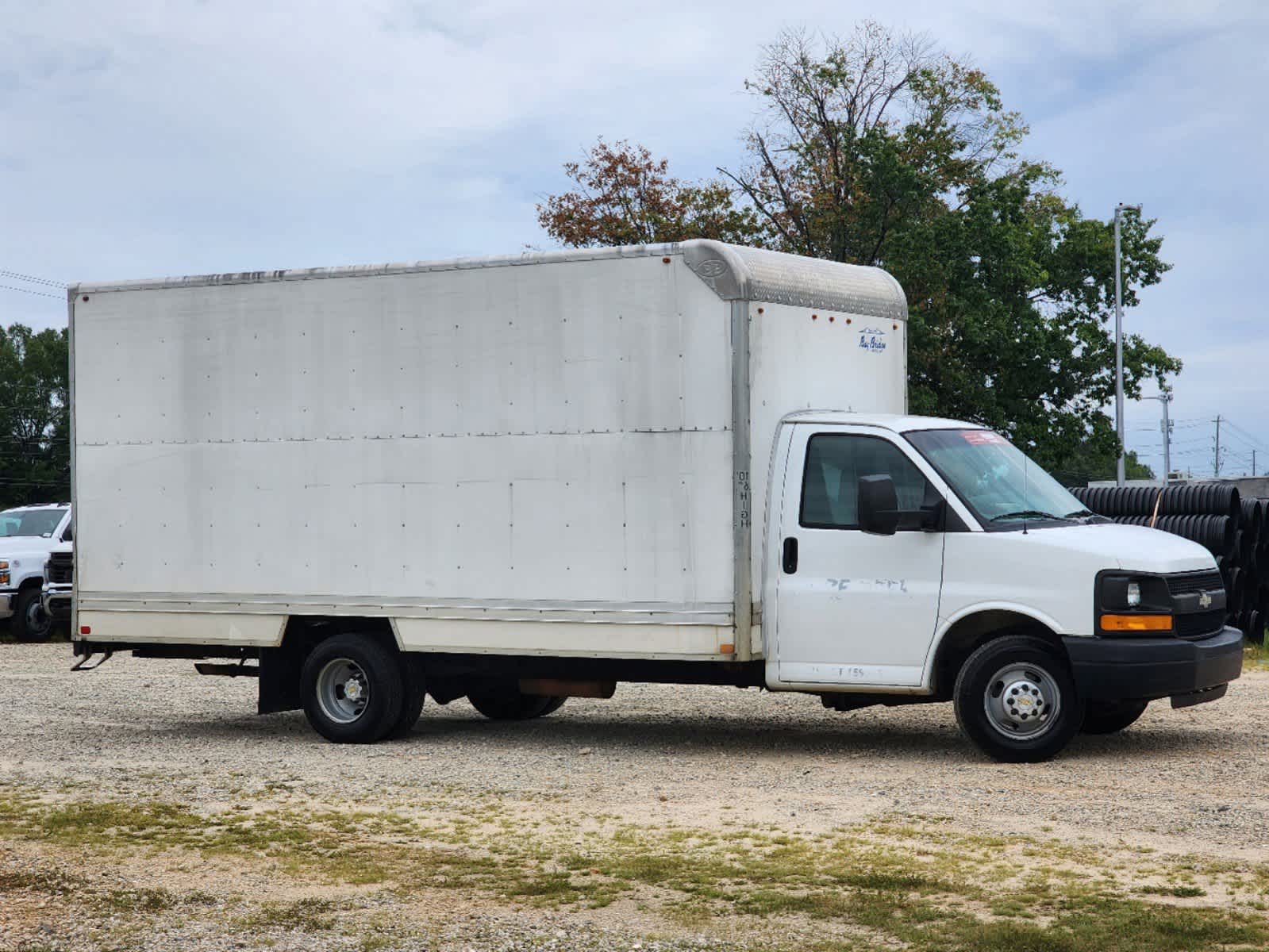 2015 Chevrolet Express 3500 Van 177 3