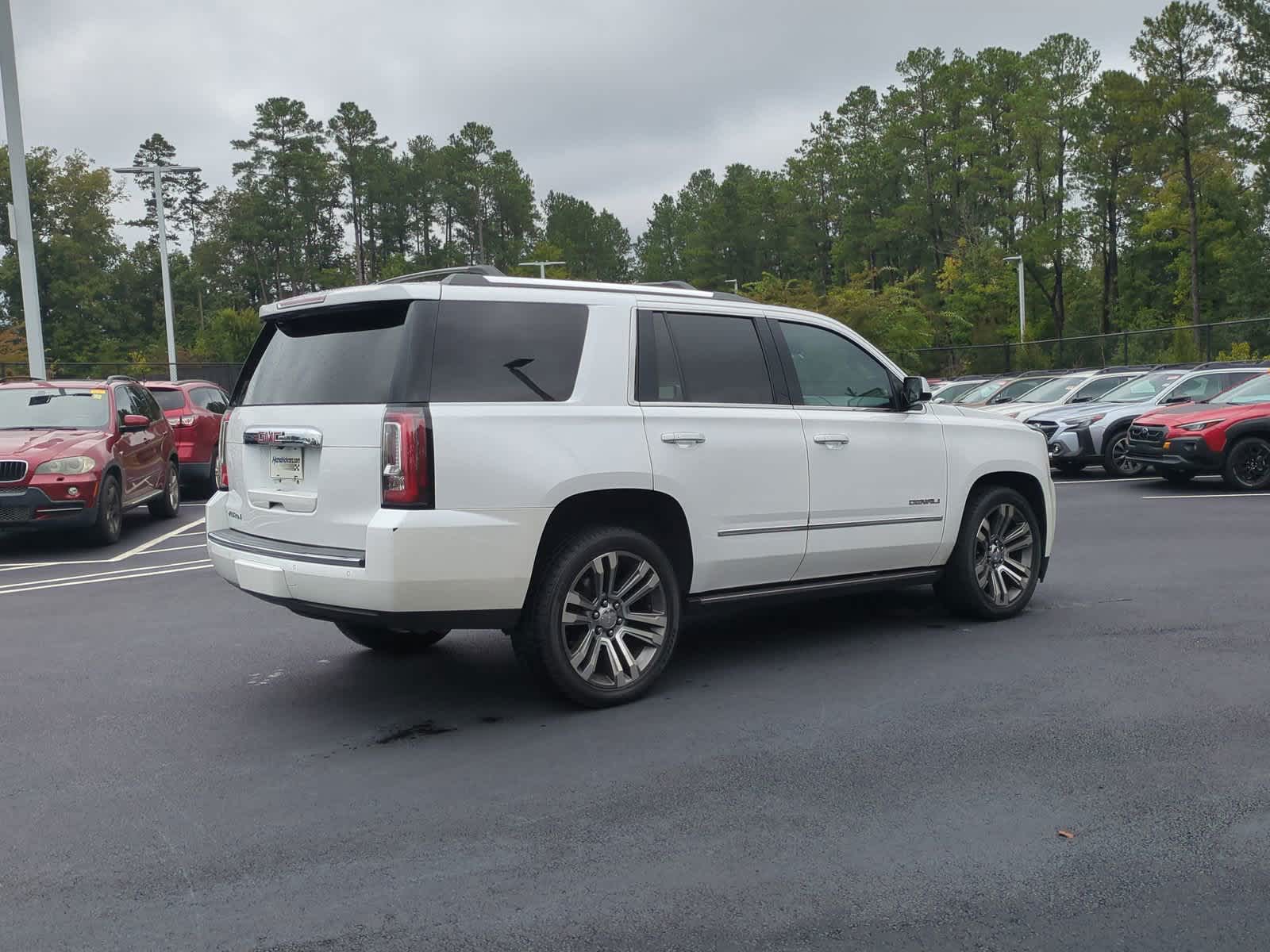 2017 GMC Yukon Denali 10