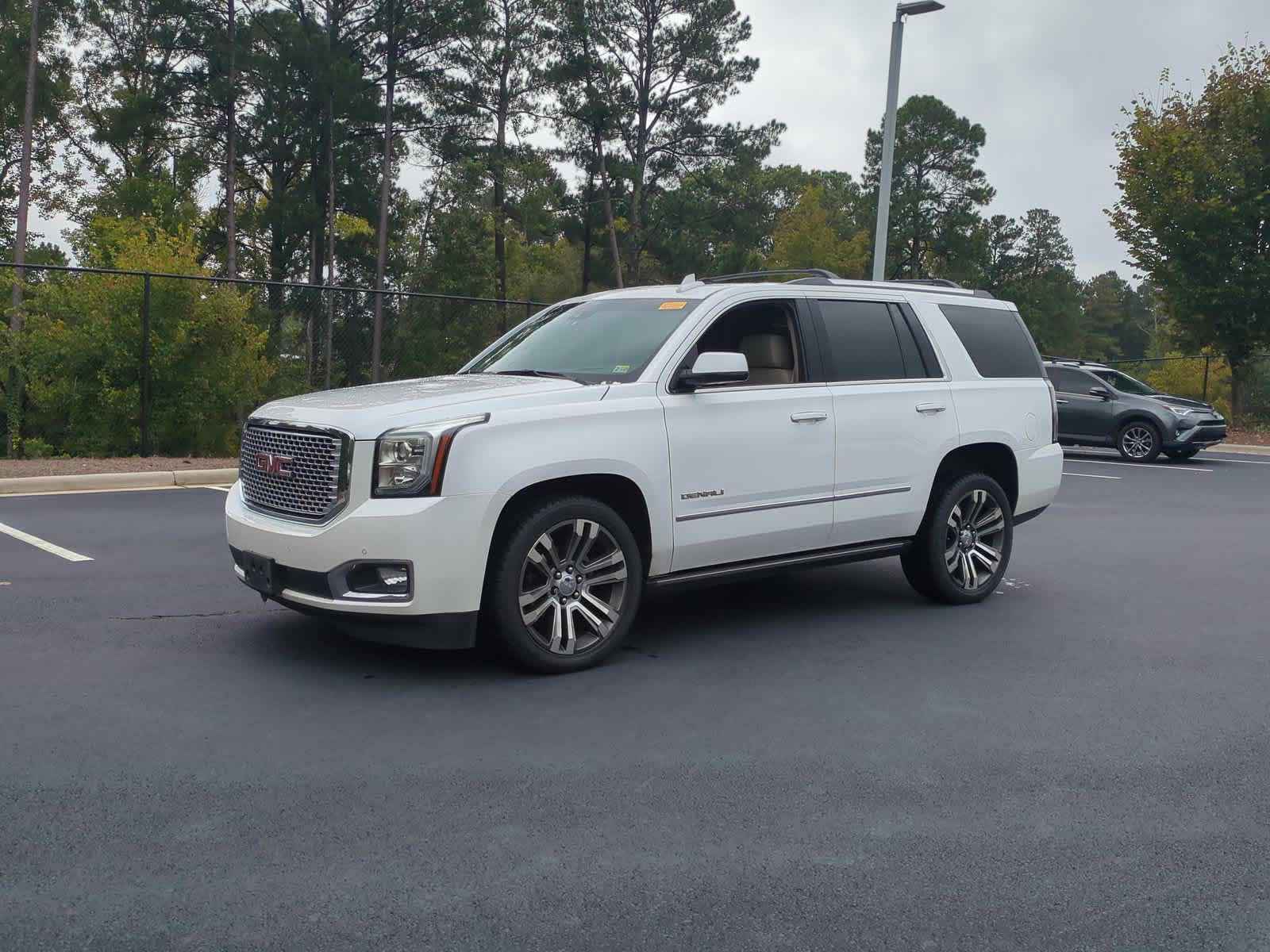 2017 GMC Yukon Denali 4