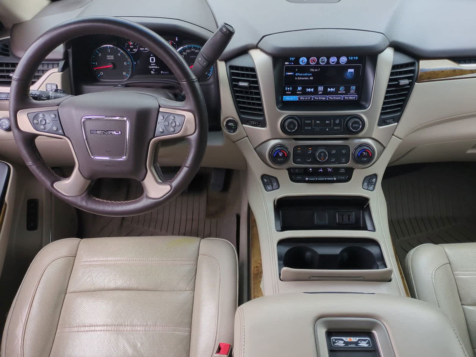 2017 GMC Yukon Denali 30