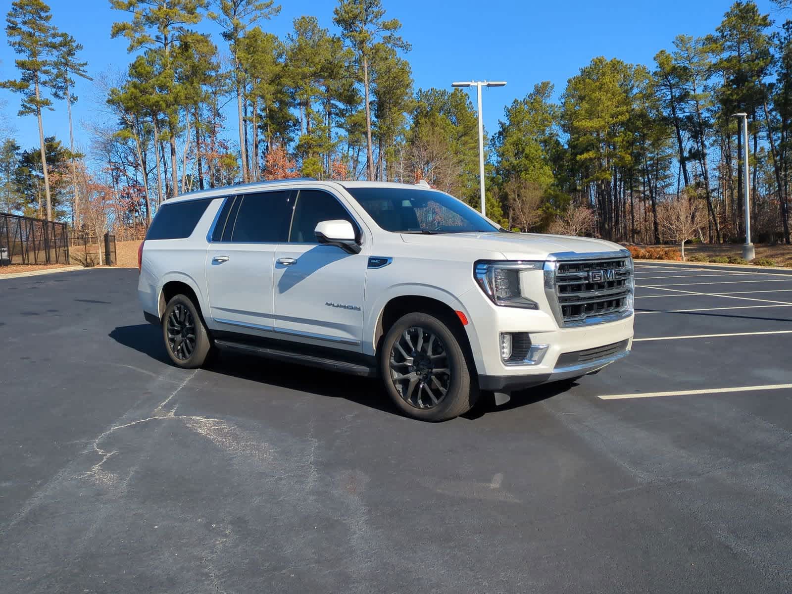 2022 GMC Yukon XL SLT 2