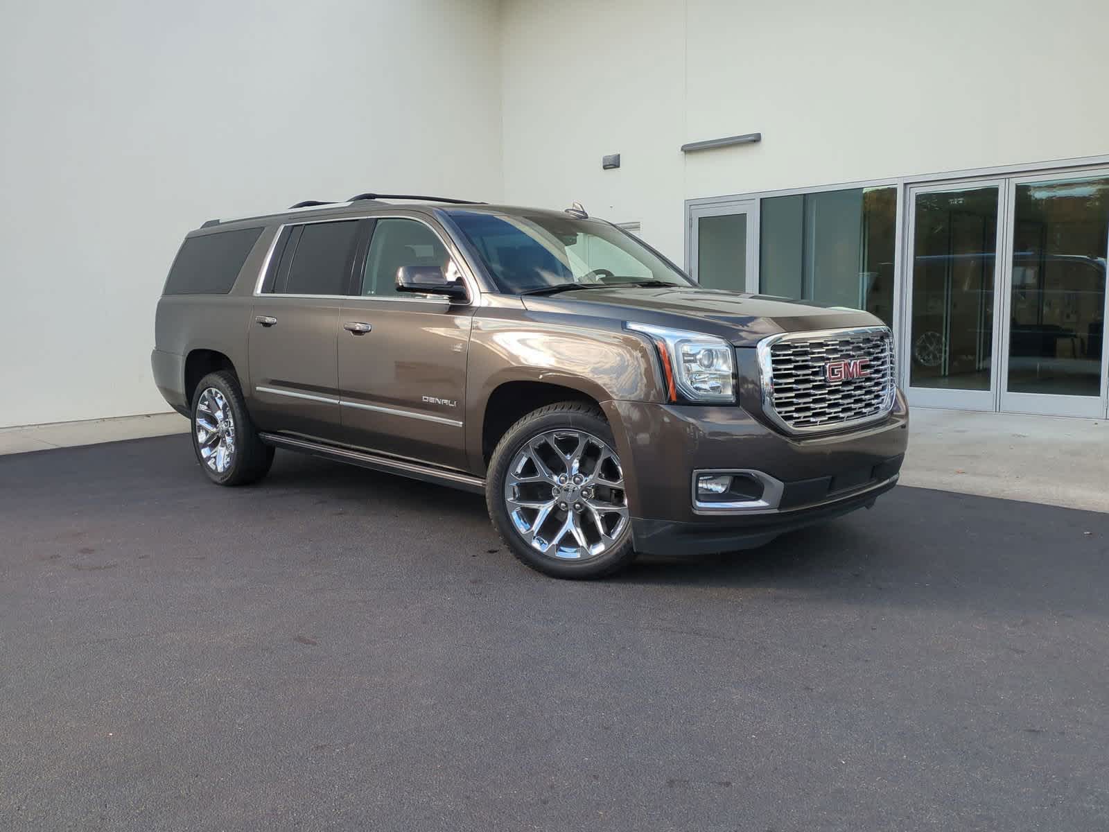 2020 GMC Yukon XL Denali 2