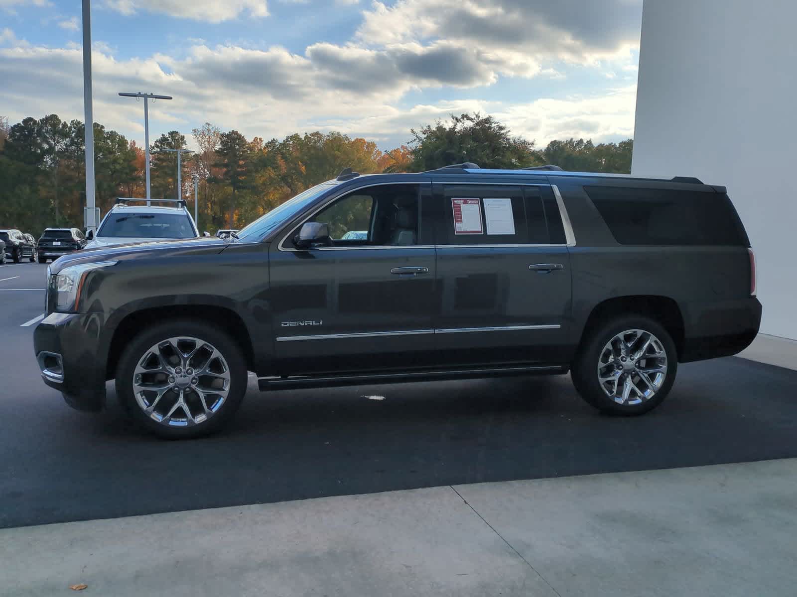 2020 GMC Yukon XL Denali 7