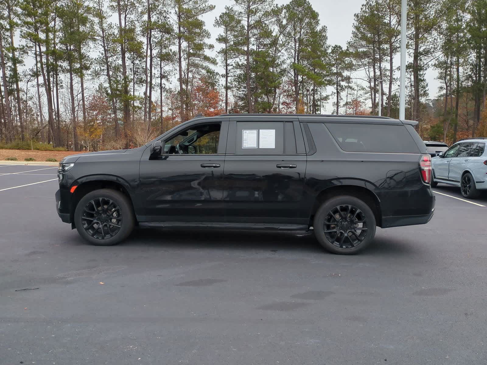 2022 Chevrolet Suburban RST 6