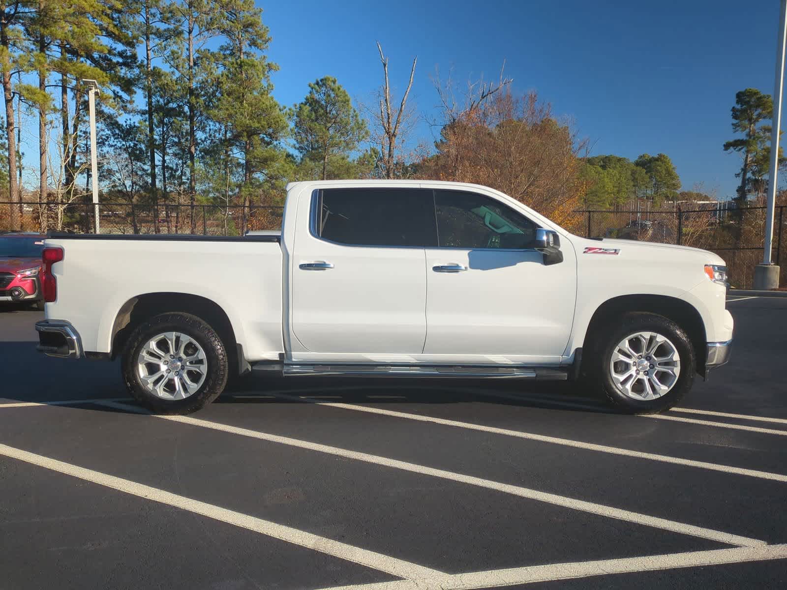 2022 Chevrolet Silverado 1500 LTZ 4WD Crew Cab 147 10