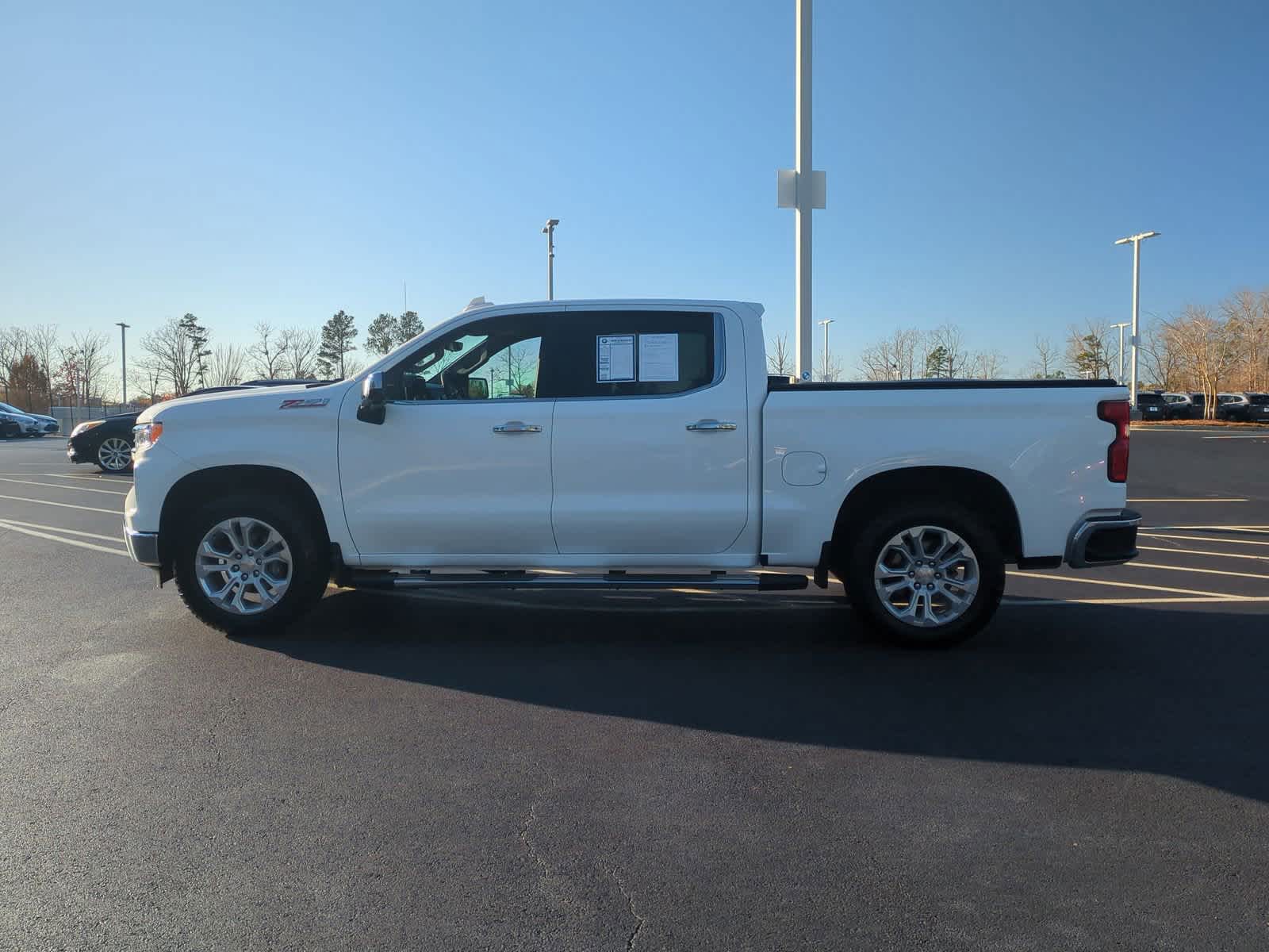 2022 Chevrolet Silverado 1500 LTZ 4WD Crew Cab 147 6