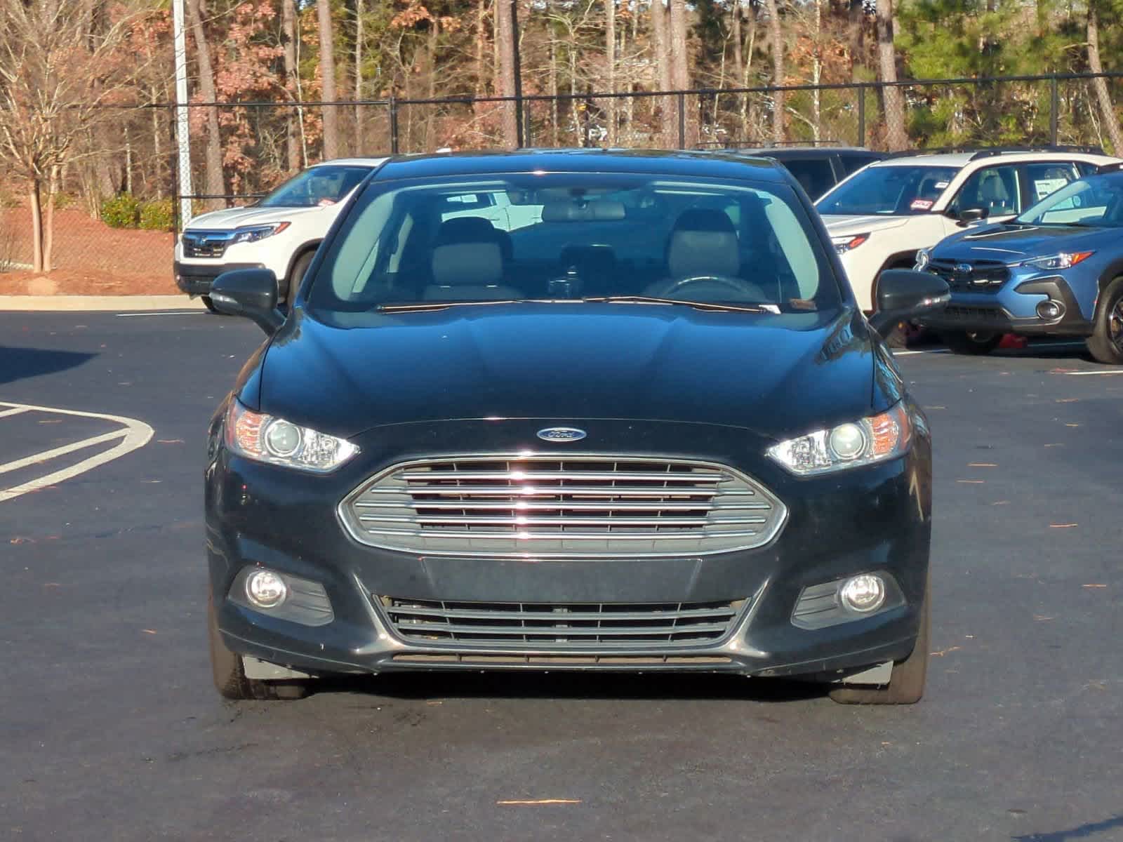 2016 Ford Fusion SE 3