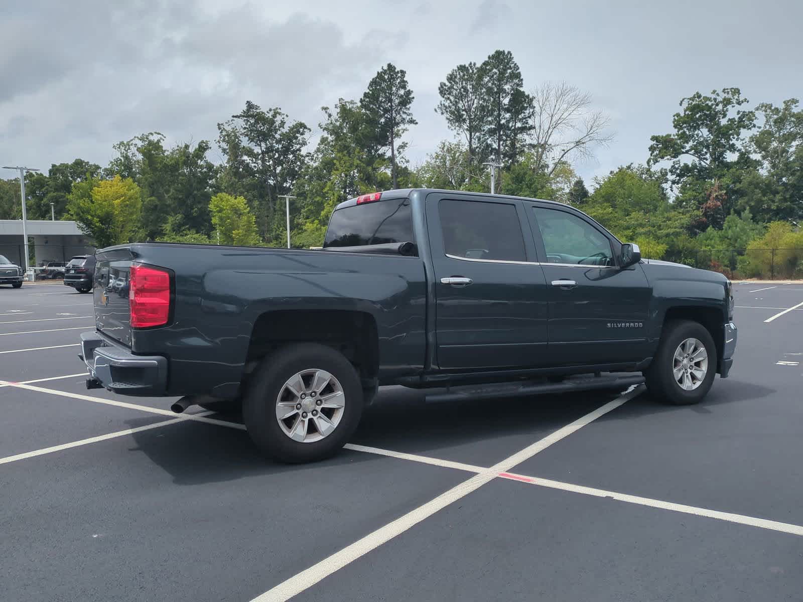 2018 Chevrolet Silverado 1500 LT 2WD Crew Cab 143.5 9