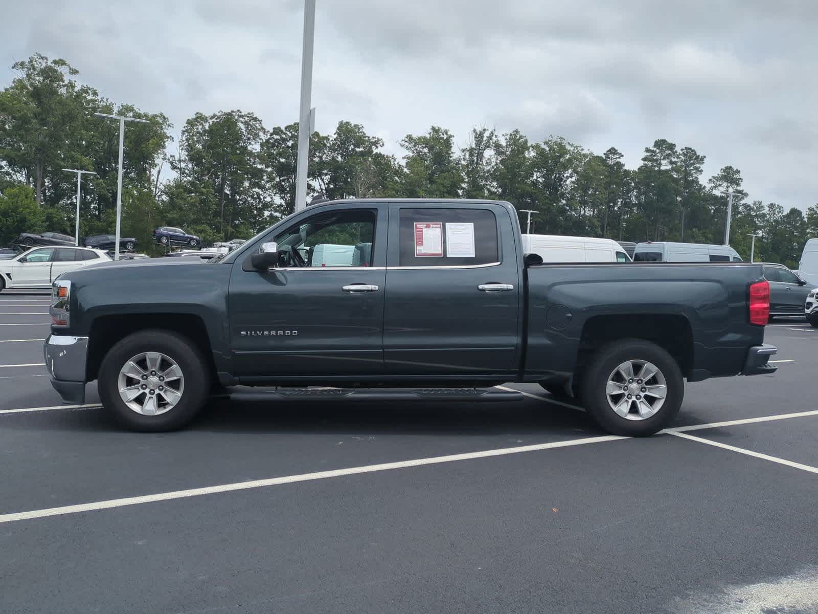 2018 Chevrolet Silverado 1500 LT 2WD Crew Cab 143.5 7