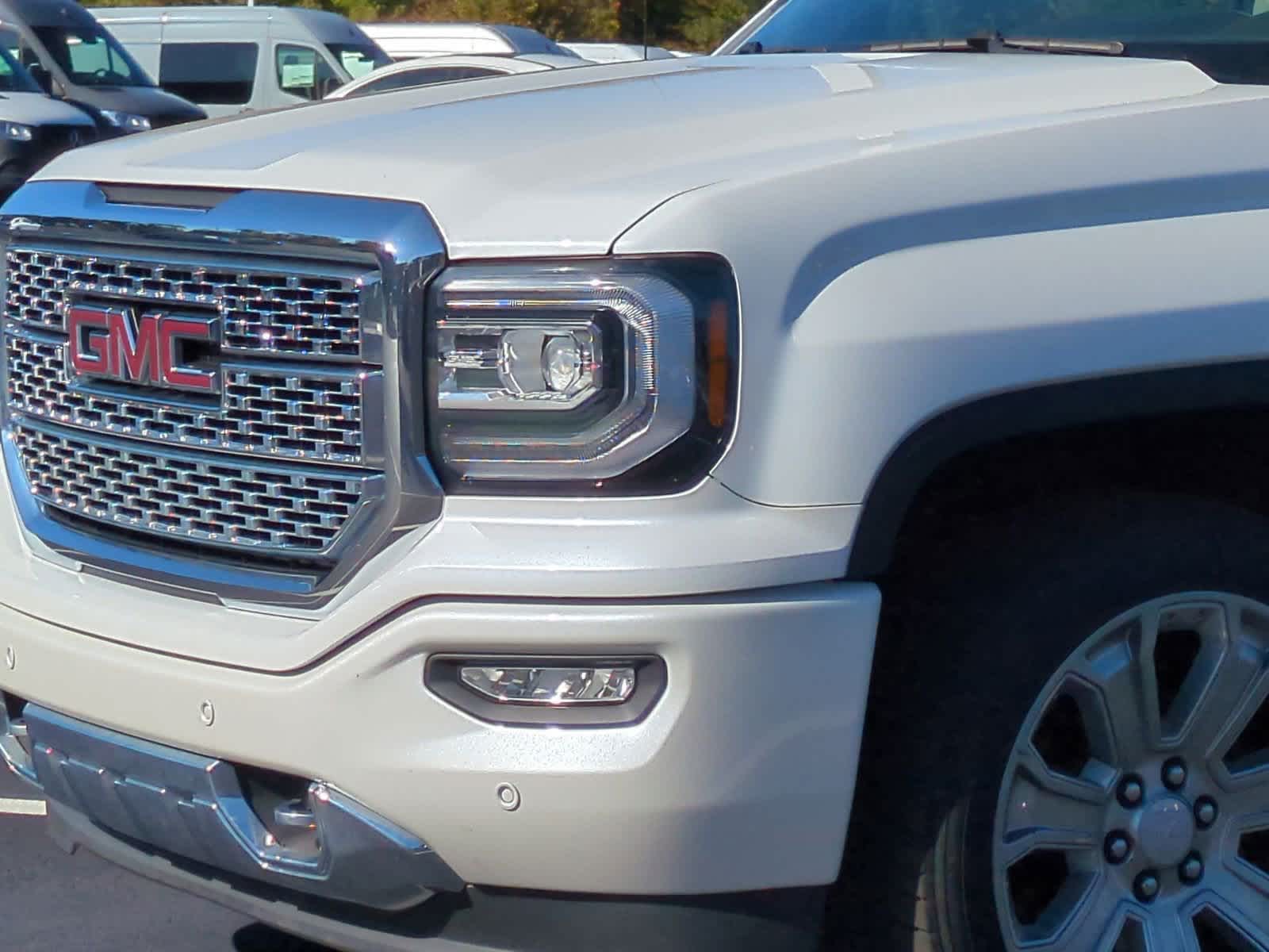 2017 GMC Sierra 1500 Denali 4WD Crew Cab 143.5 6