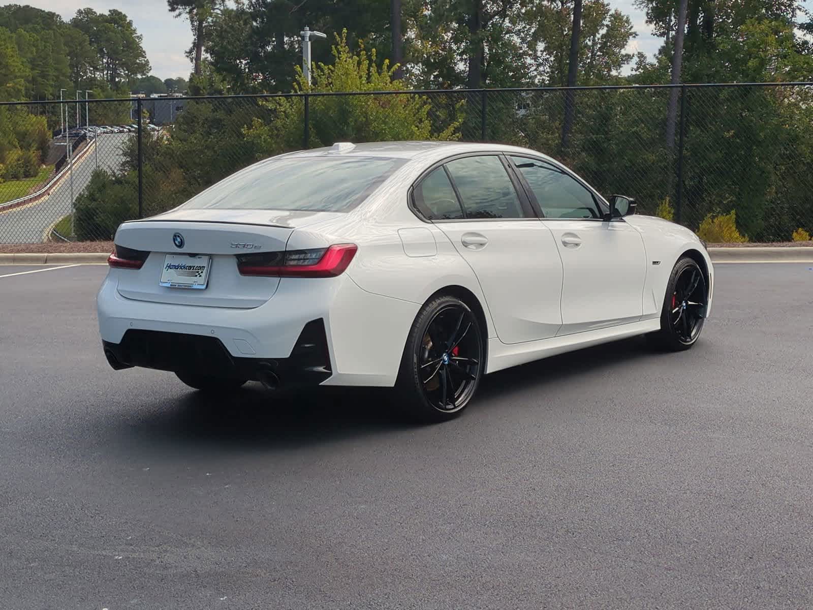 2023 BMW 3 Series 330e 10