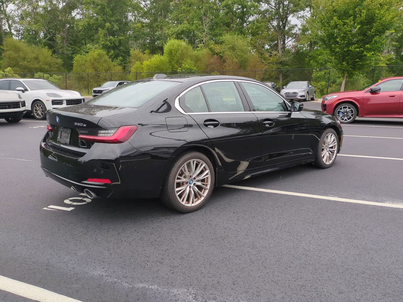 2024 BMW 3 Series 330e 10