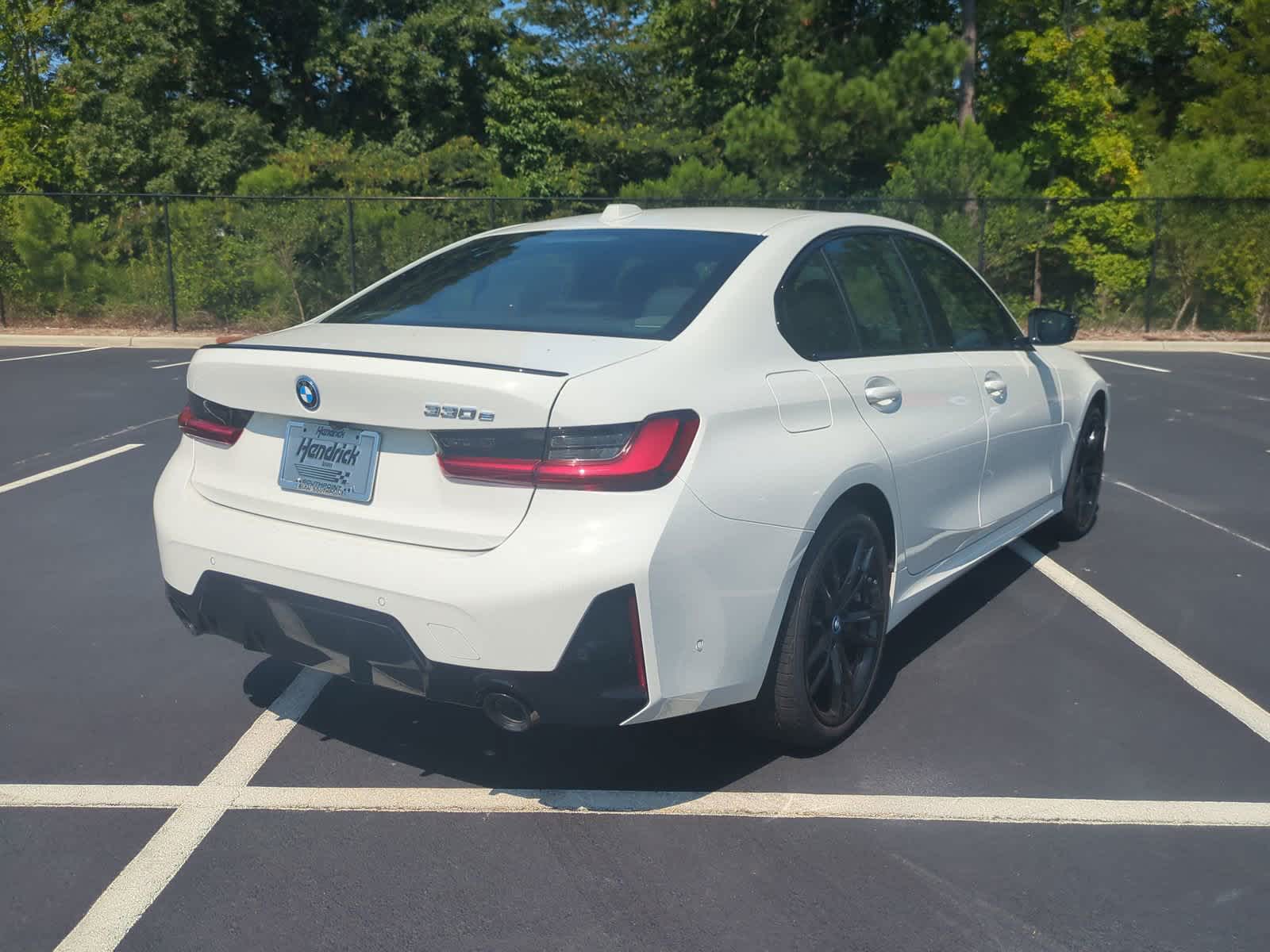 2024 BMW 3 Series 330e 10