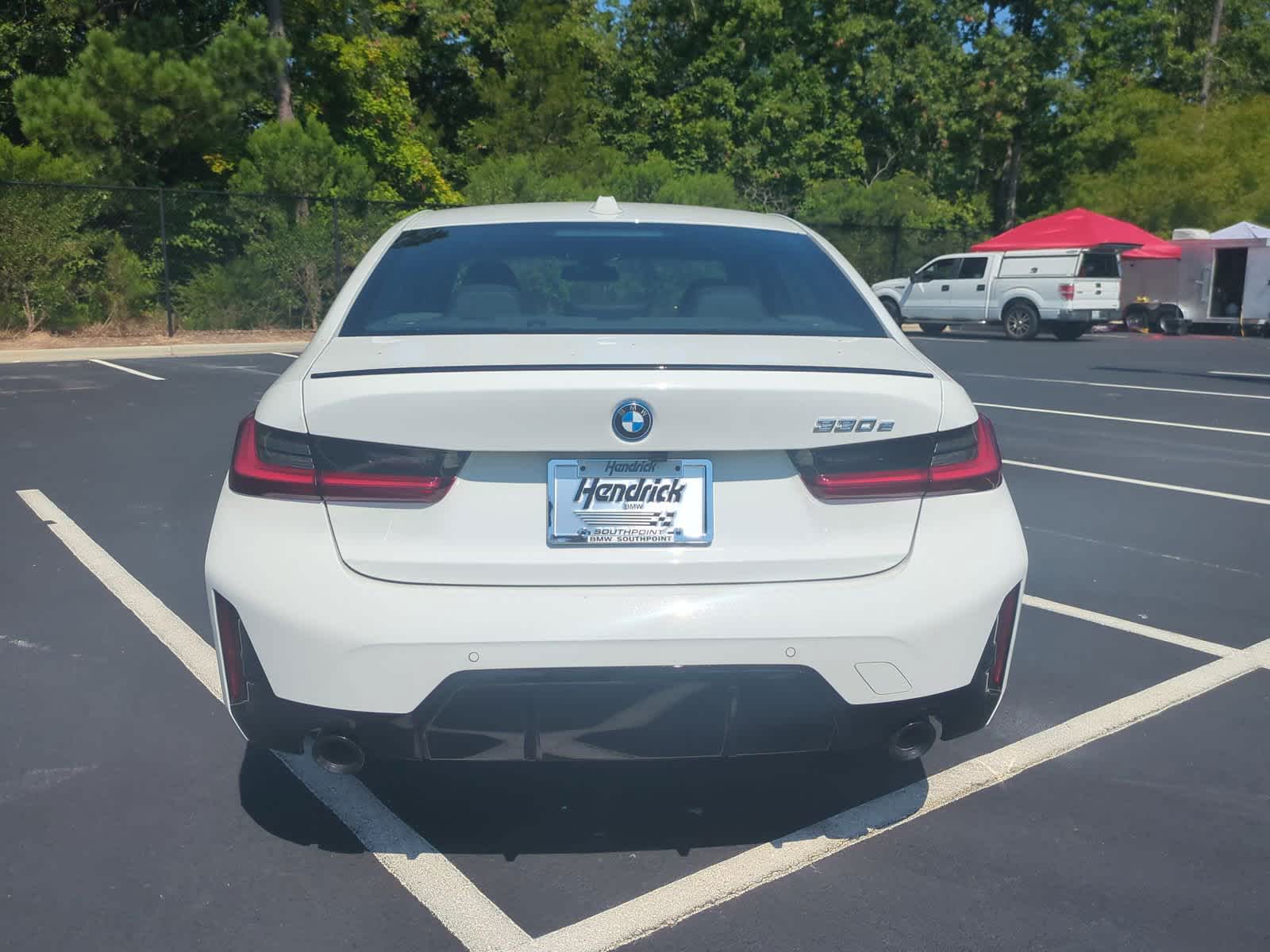 2024 BMW 3 Series 330e 9