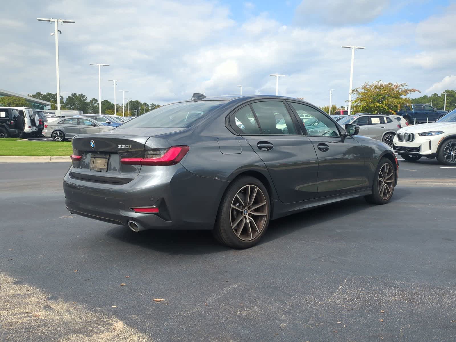 2022 BMW 3 Series 330i 10