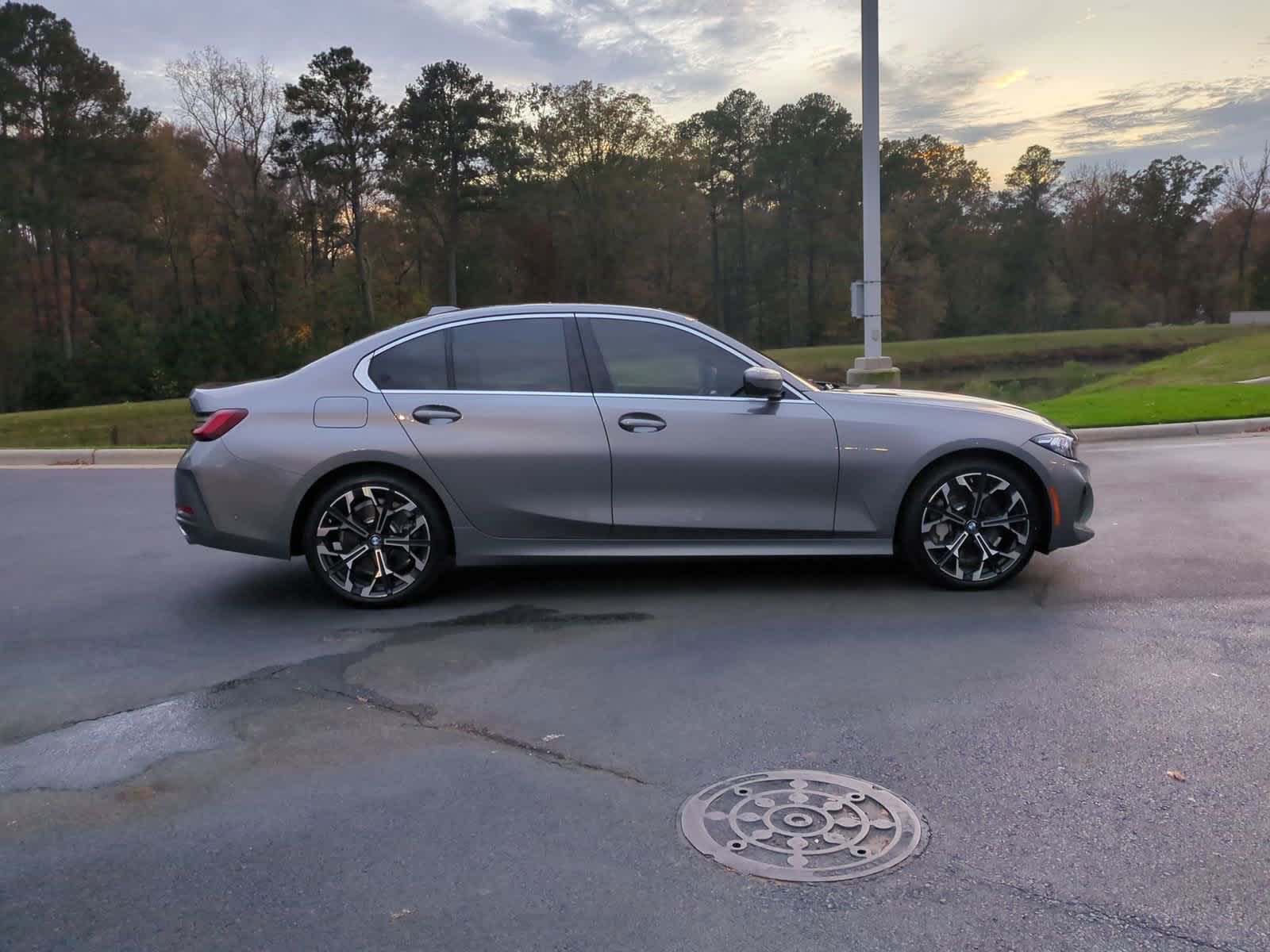 2025 BMW 3 Series 330i 11