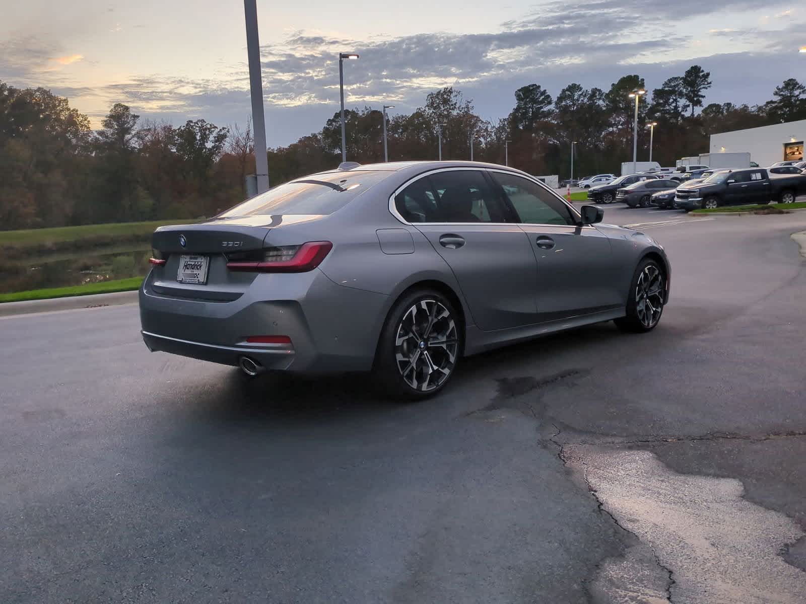 2025 BMW 3 Series 330i 10