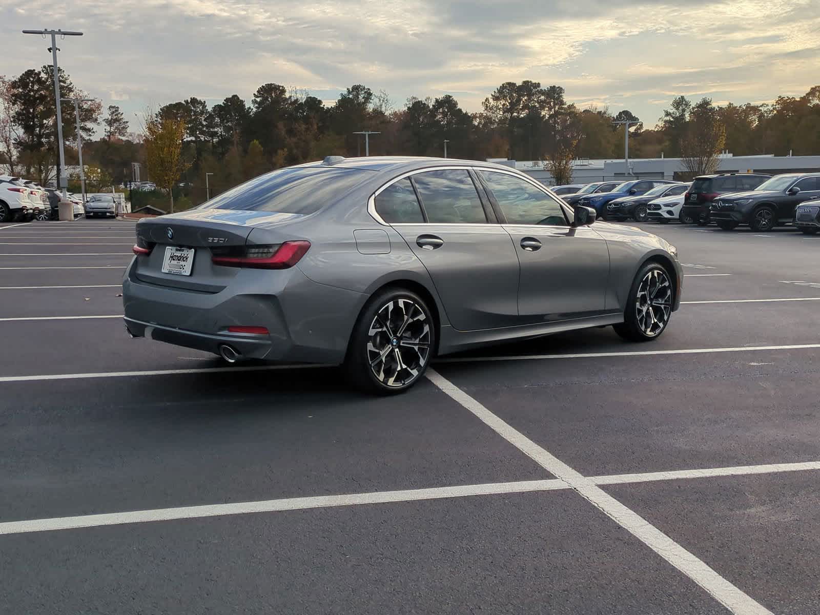 2025 BMW 3 Series 330i xDrive 10