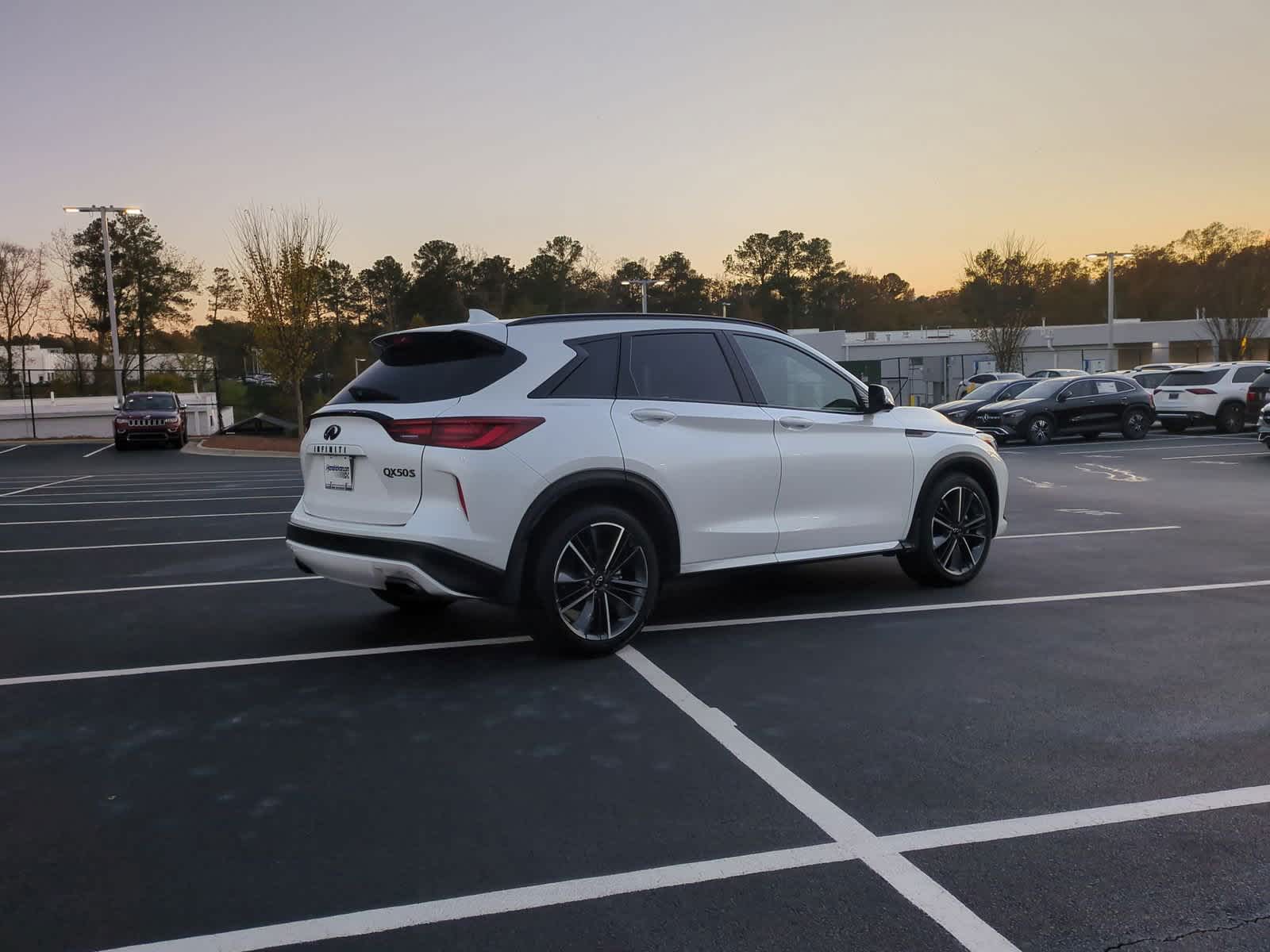 2023 INFINITI QX50 SPORT 10