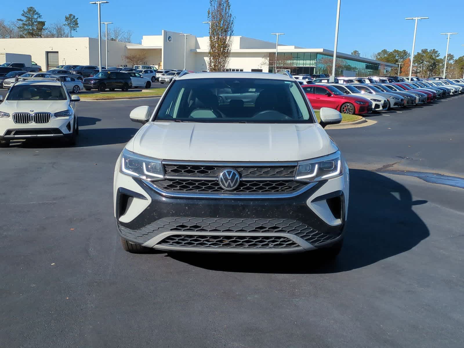 2022 Volkswagen Taos SEL 3