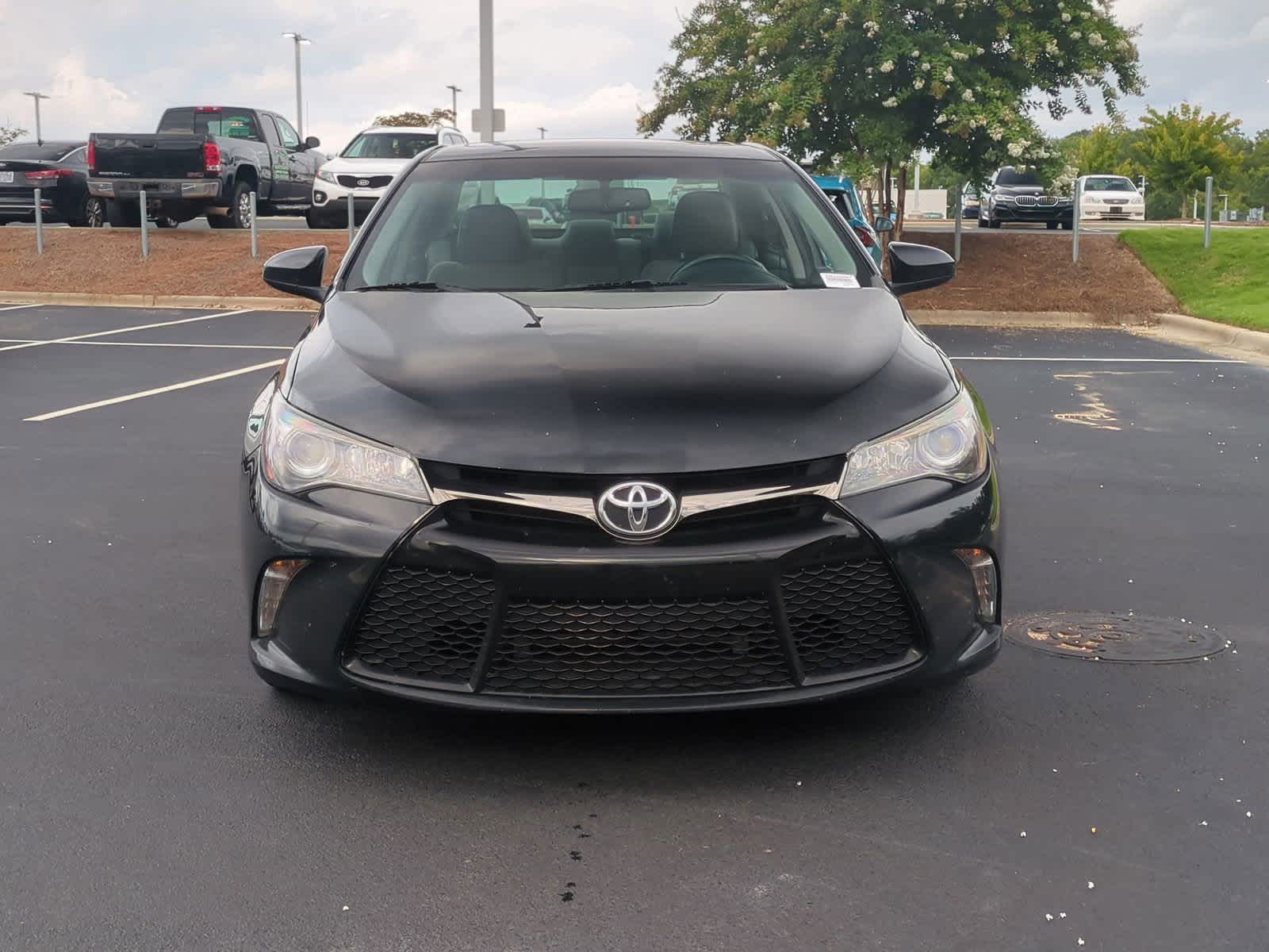 2017 Toyota Camry XSE 3