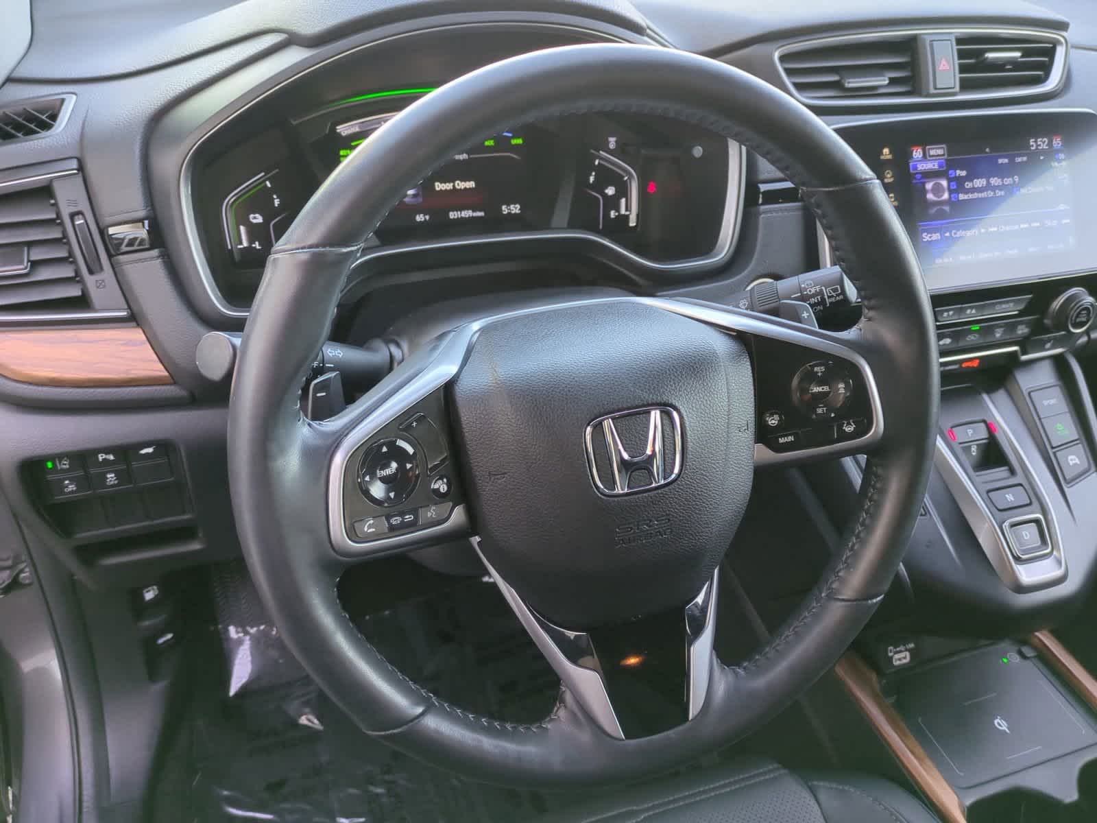 2022 Honda CR-V Hybrid Touring 18