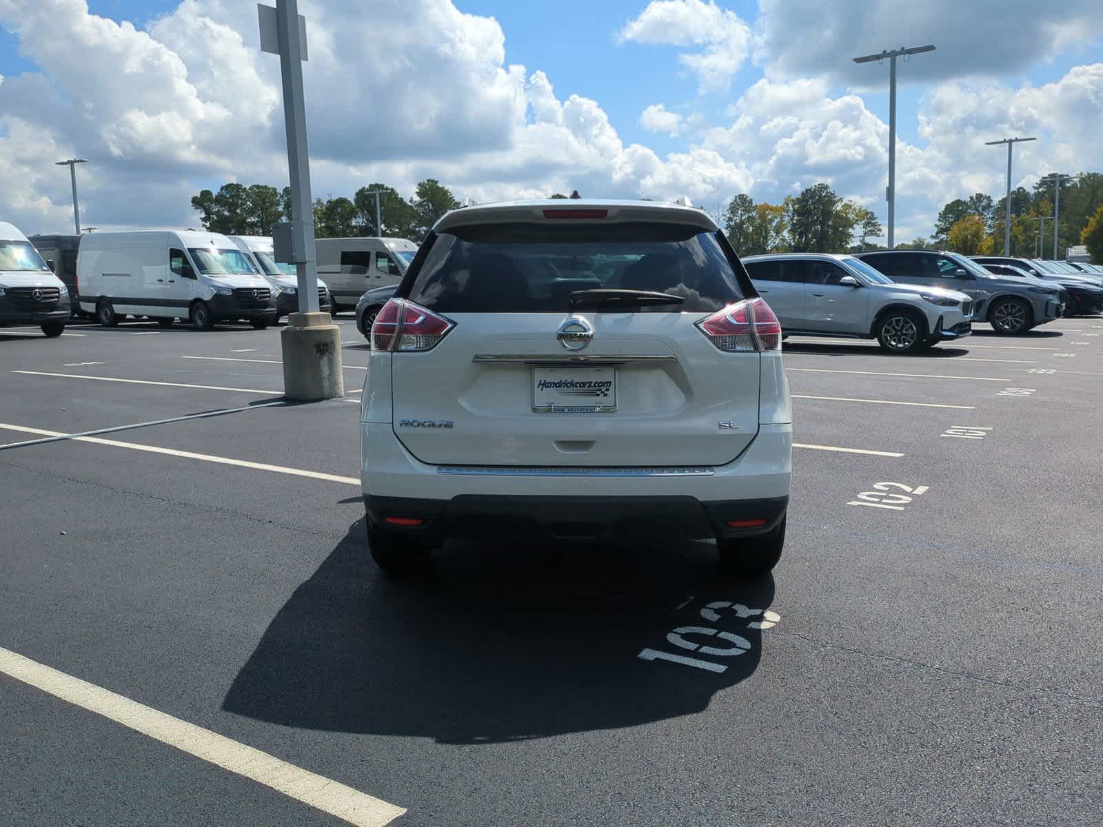 2015 Nissan Rogue SL 9