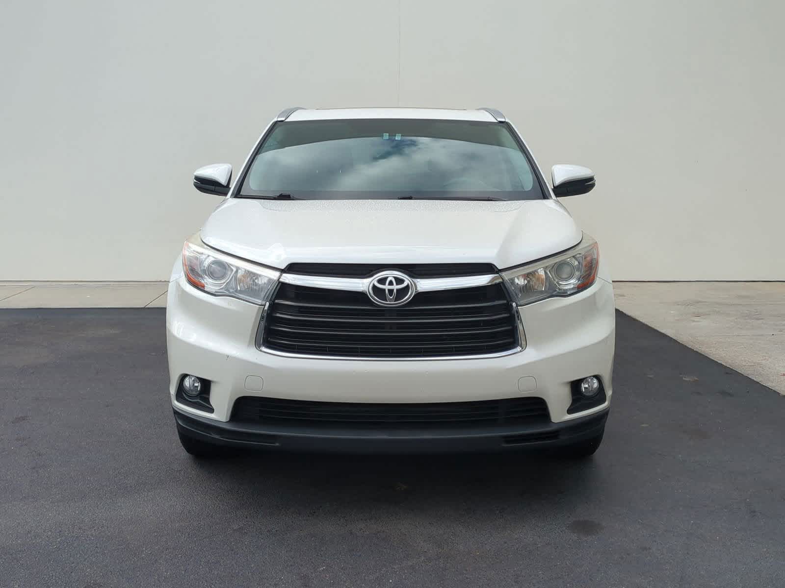 2016 Toyota Highlander XLE 3