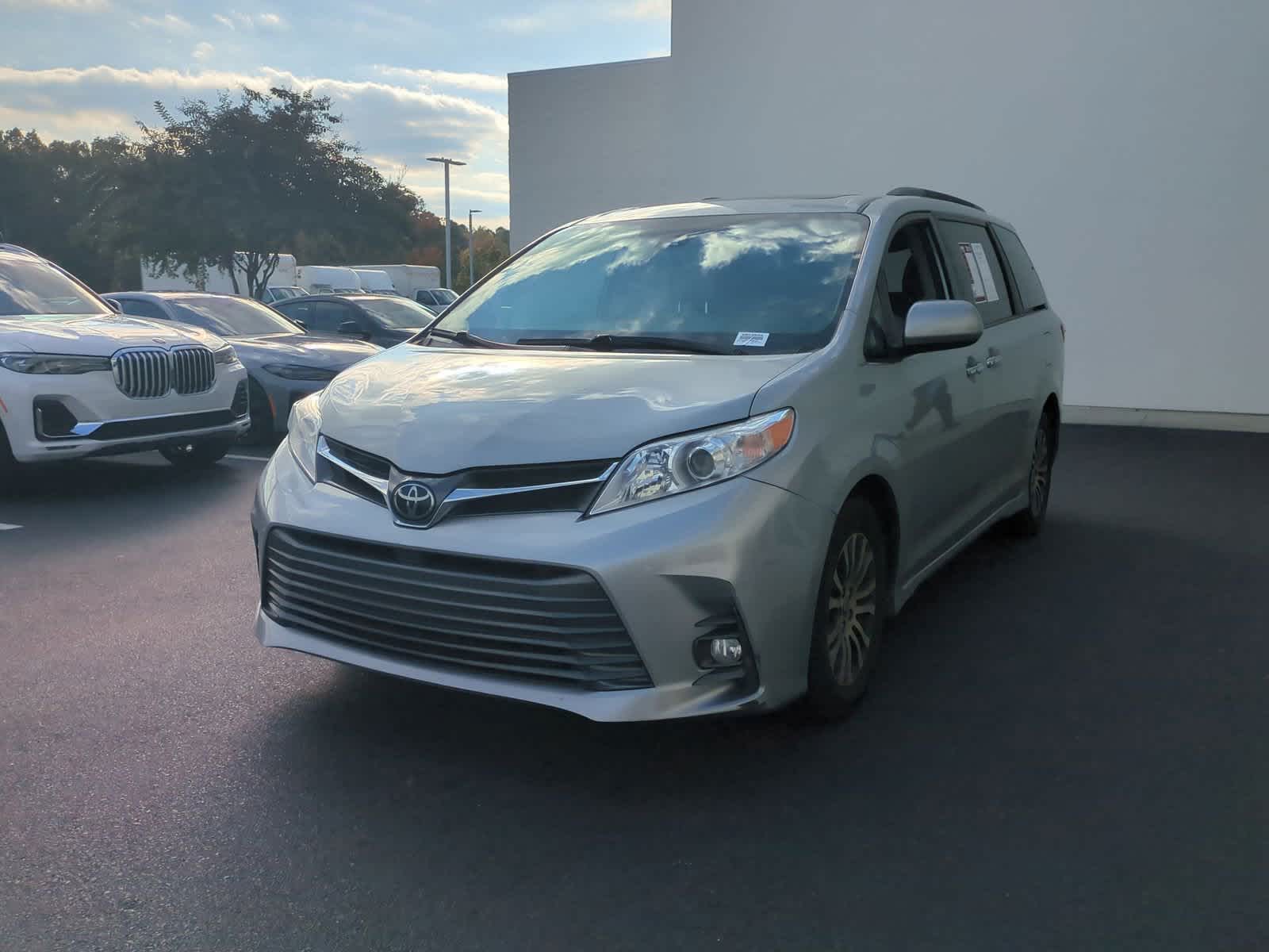 2020 Toyota Sienna XLE 4