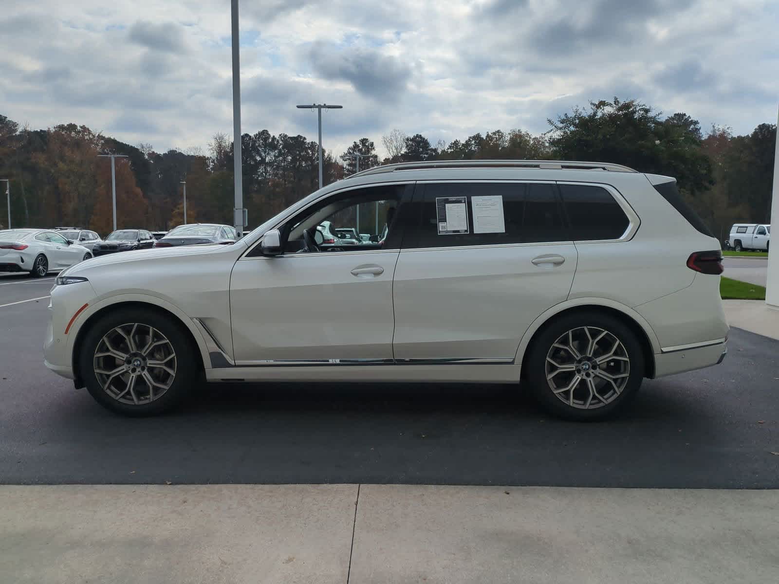 2023 BMW X7 xDrive40i 7