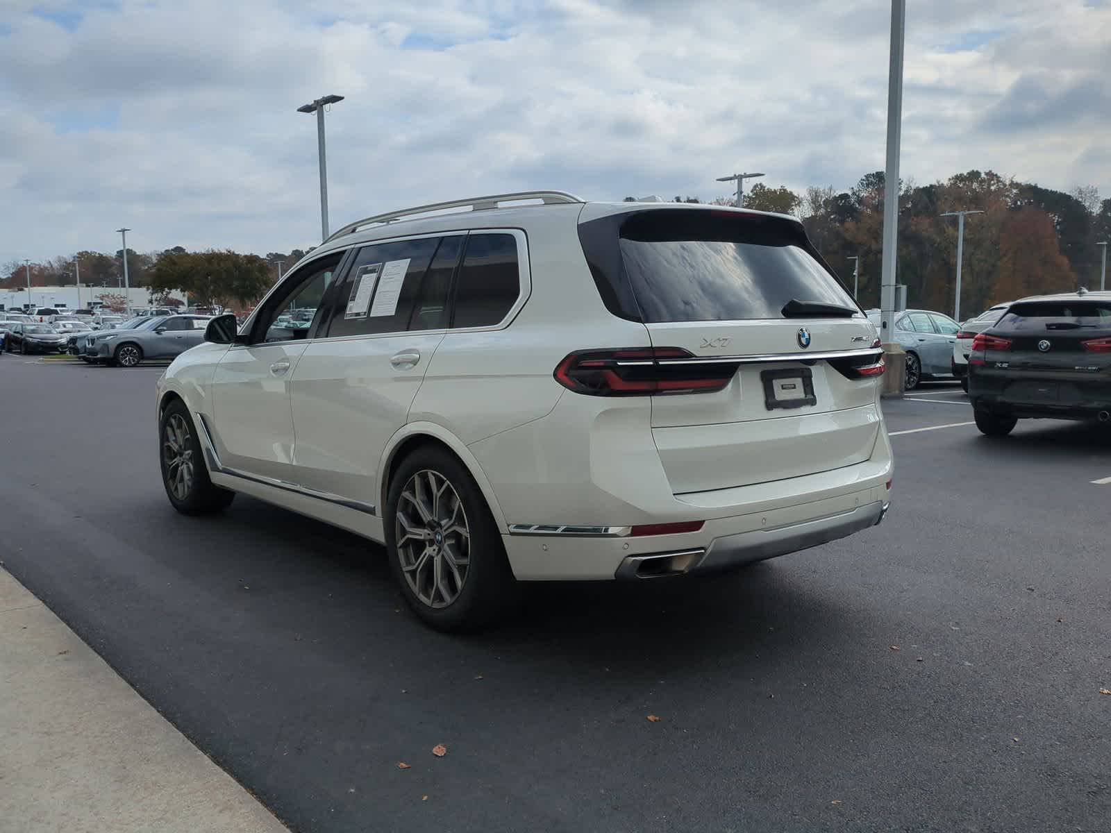 2023 BMW X7 xDrive40i 8