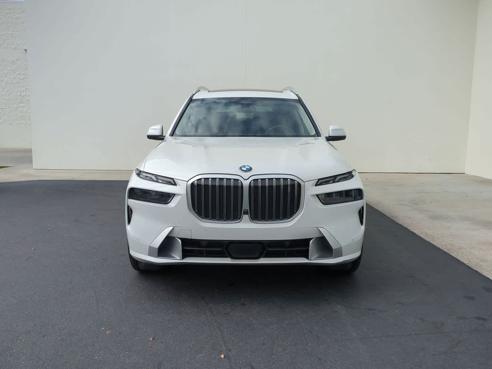 2023 BMW X7 xDrive40i 3