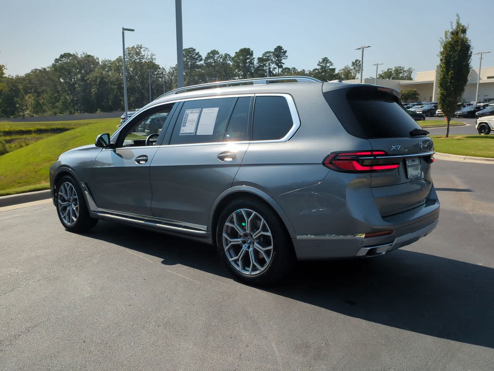 2024 BMW X7 xDrive40i 8